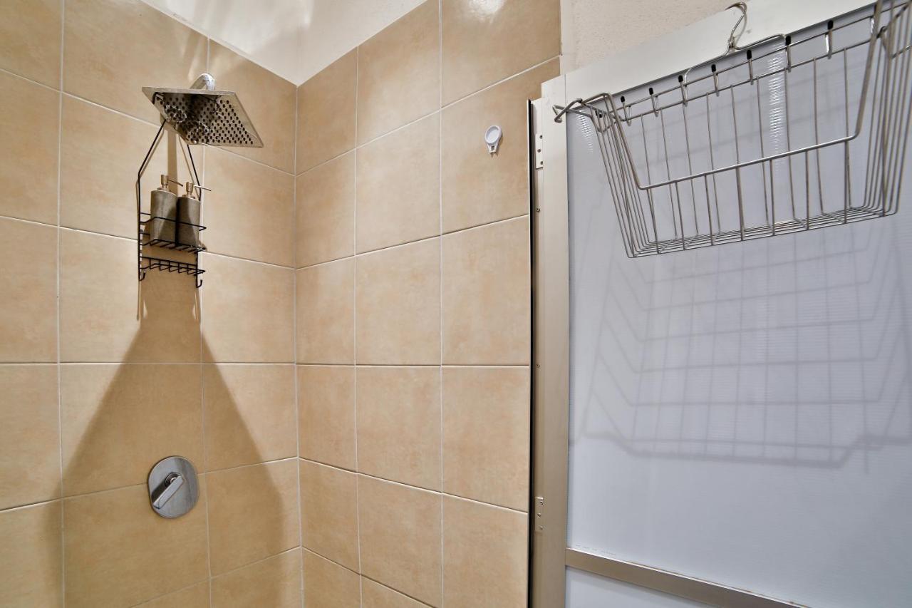 Hostal Ten To Ten פוארטו ואלארטה מראה חיצוני תמונה