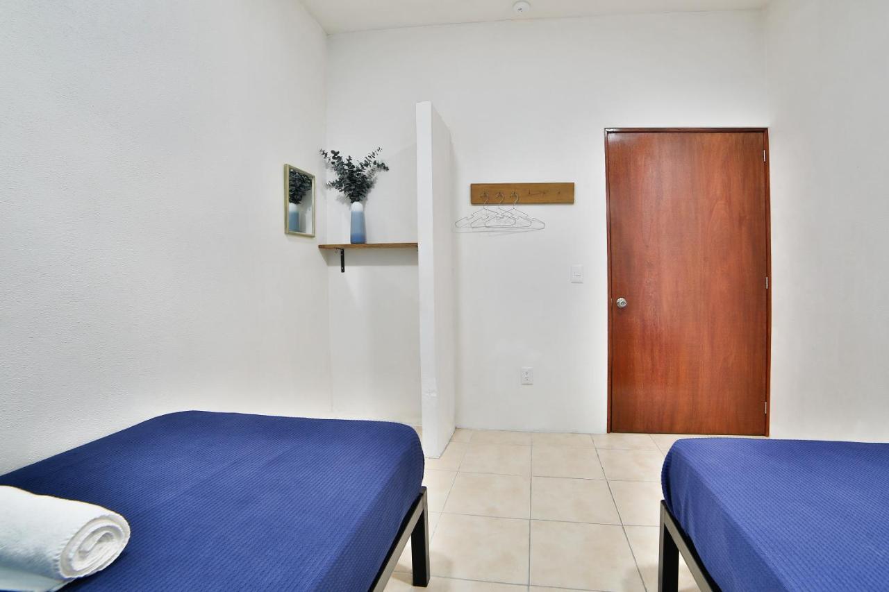 Hostal Ten To Ten פוארטו ואלארטה מראה חיצוני תמונה