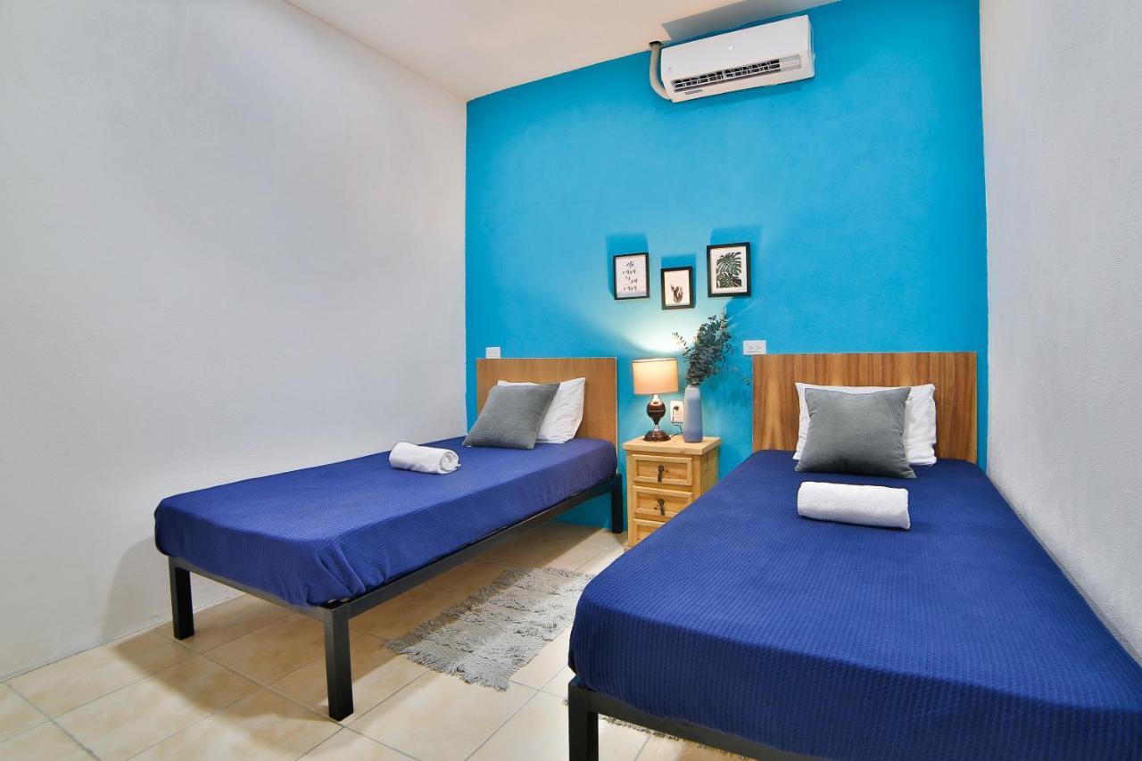 Hostal Ten To Ten פוארטו ואלארטה מראה חיצוני תמונה