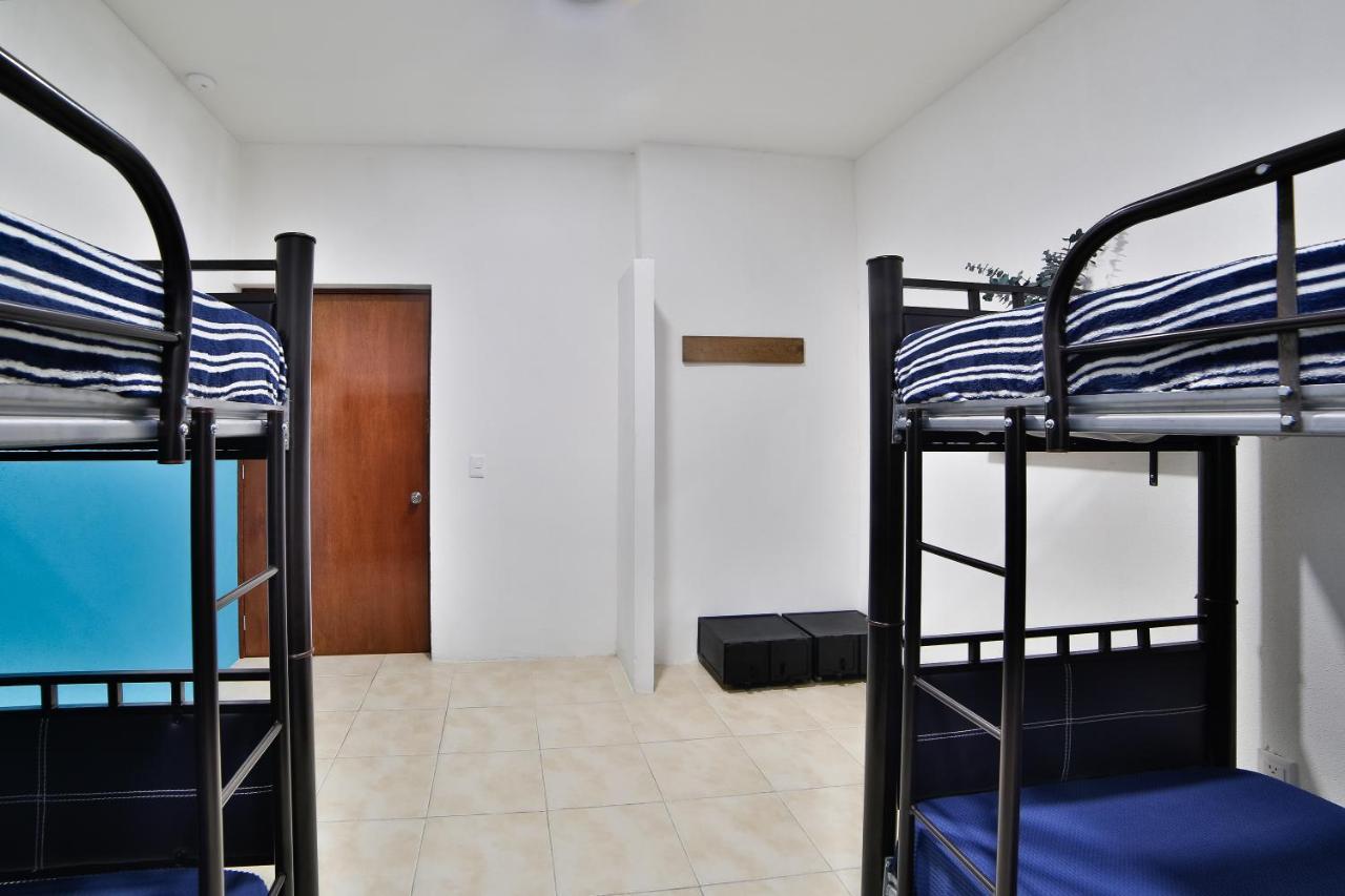 Hostal Ten To Ten פוארטו ואלארטה מראה חיצוני תמונה